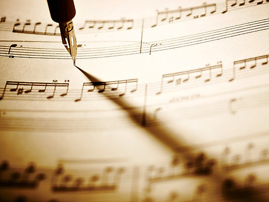 포토 JPG 스튜디오촬영 기호 종이 음악 백그라운드 음표 실내 근접촬영 사람없음 아웃포커스 필기구 펜 만년필 오브젝트 오선지 국내포토 문자 뷰포인트 문화예술 문구용품 촬영기법 내부 악보 오선 파일형식