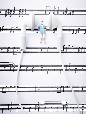 포토 JPG 스튜디오촬영 기호 종이 음악 인형 이어폰 음향기기 백그라운드 음표 실내 근접촬영 사람없음 장난감 모형 음악감상 미니어처 피규어 오브젝트 오선지 국내포토 문자 뷰포인트 문화예술 내부 전자제품 감상 악보 오선 파일형식