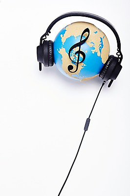 포토 JPG 스튜디오촬영 기호 지구 음악 이어폰 음향기기 백그라운드 음표 실내 근접촬영 사람없음 지구본 헤드폰 헤드셋 음악감상 피규어 높은음자리표 오브젝트 국내포토 문자 뷰포인트 문화예술 내부 전자제품 감상 미니어처 파일형식