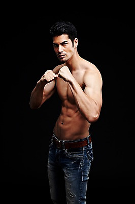 포토 JPG 스튜디오촬영 외국인 해외기획촬영 2012년태국 남자 맨라이프 포즈 모션 검은배경 근육 상의탈의 실내 한명 서기 사람 성인 앞모습 캐주얼 30대 운동 섹시 헬스 주먹 권투 청바지 펀치 성인남자한명만 장년만 장년남자만 장년남자한명만 국내포토 1 라이프스타일 옷 뷰포인트 백그라운드 컨셉 바지 탈의 건강 인종 내부 장년 검은색 격투기 남자만 남자한명만 성인남자만 성인만 파일형식