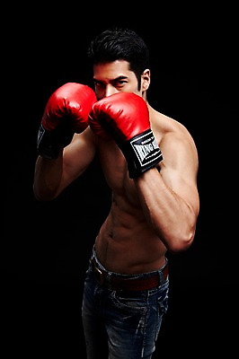 포토 JPG 스튜디오촬영 외국인 해외기획촬영 2012년태국 남자 맨라이프 포즈 모션 검은배경 근육 상의탈의 실내 한명 사람 상반신 성인 앞모습 캐주얼 30대 운동 헬스 권투 글러브 청바지 권투글러브 성인남자한명만 장년만 장년남자만 장년남자한명만 국내포토 1 라이프스타일 옷 스포츠용품 뷰포인트 장갑 백그라운드 바지 탈의 건강 인종 내부 장년 검은색 격투기 남자만 남자한명만 성인남자만 성인만 파일형식