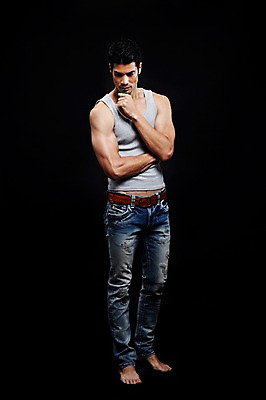 포토 JPG 스튜디오촬영 전신 외국인 해외기획촬영 2012년태국 남자 맨라이프 포즈 생각 검은배경 근육 실내 한명 서기 사람 성인 앞모습 캐주얼 30대 민소매 운동 헬스 청바지 성인남자한명만 장년만 장년남자만 장년남자한명만 국내포토 1 라이프스타일 옷 뷰포인트 백그라운드 상의 바지 모션 건강 인종 내부 장년 검은색 남자만 남자한명만 성인남자만 성인만 파일형식
