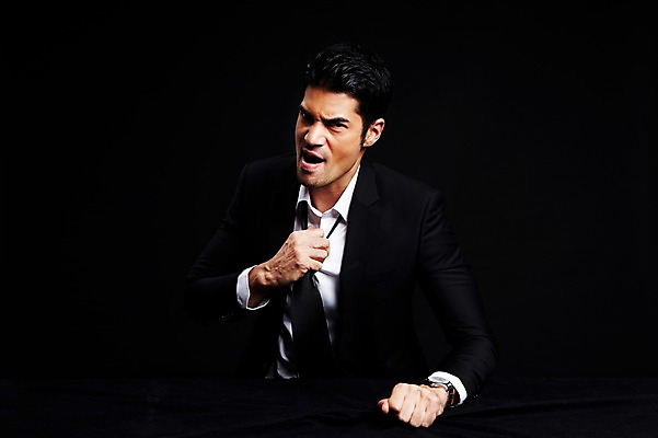 포토 JPG 스튜디오촬영 외국인 해외기획촬영 2012년태국 남자 맨라이프 비즈니스 검은배경 스트레스 실내 한명 사람 정장 상반신 성인 앞모습 30대 비즈니스라이프 외침 잡기 직장인 비즈니스맨 괴로움 성인남자한명만 장년만 장년남자만 장년남자한명만 국내포토 직업 1 라이프스타일 옷 감정 뷰포인트 백그라운드 모션 인종 내부 장년 검은색 소리 남자만 남자한명만 성인남자만 성인만 파일형식