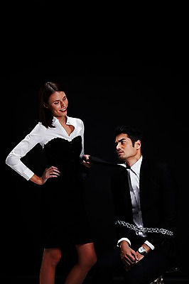 포토 JPG 스튜디오촬영 외국인 해외기획촬영 2012년태국 여자 남자 맨라이프 의자 비즈니스 검은배경 스트레스 실내 서기 웃음 사람 앉기 정장 성인 두명 30대 비즈니스라이프 잡기 직장인 비즈니스맨 비즈니스우먼 쇠사슬 묶기 구속 괴로움 장년만 국내포토 직업 라이프스타일 옷 감정 가구 백그라운드 컨셉 모션 표정 인종 내부 장년 검은색 성인만 파일형식