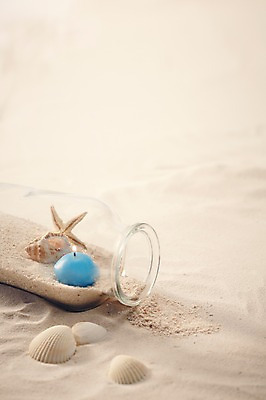 포토 JPG 스튜디오촬영 모래 백그라운드 초 촛불 조개 유리병 불가사리 실내 이벤트 근접촬영 사람없음 아웃포커스 장식 병 오브젝트 국내포토 식기 뷰포인트 병_용기 어패류 극피동물 촬영기법 내부 파일형식