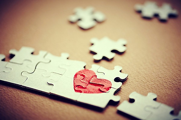 포토 JPG 스튜디오촬영 모양 문양 조각 백그라운드 무늬 실내 사랑 근접촬영 사람없음 아웃포커스 하트 퍼즐 퍼즐조각 국내포토 감정 뷰포인트 촬영기법 내부 파일형식