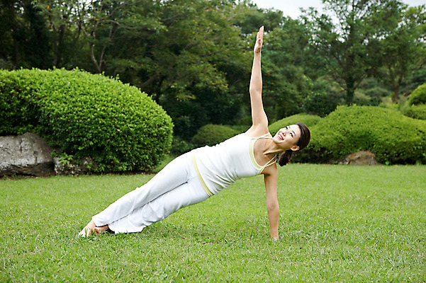 포토 JPG 주간 전신 나무 식물 우먼라이프 라이프스타일 여자 여유 포즈 몸매관리 요가 휴식 한국 건강 한명 사람 동양인 잔디 성인 야외 운동복 운동 제주도 손들기 건강관리 기댐 스트레칭 한국인 요가자세 풀 상쾌 여자만 여자한명만 성인여자만 성인만 국내포토 자연요소 1 웰빙 옷 감정 아시아 컨셉 다이어트 모션 관리 인종 생활 파일형식