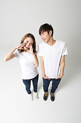 포토 JPG 스튜디오촬영 전신 학생 커플 여자 남자 대학생 모션 함께함 실내 사랑 서기 웃음 사람 동양인 손짓 20대 성인 두명 앞모습 캐주얼 하이앵글 다정 외침 한국인 신학기 신입생 커플룩 청년만 성인만 국내포토 옷 감정 뷰포인트 컨셉 관계 표정 인종 청년 내부 소리 파일형식