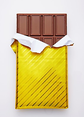 포토 JPG 스튜디오촬영 음식 백그라운드 포장 디저트 실내 발렌타인데이 근접촬영 사람없음 초콜릿 달콤 은박지 찢어짐 국내포토 뷰포인트 모션 데이이벤트 내부 맛 파일형식