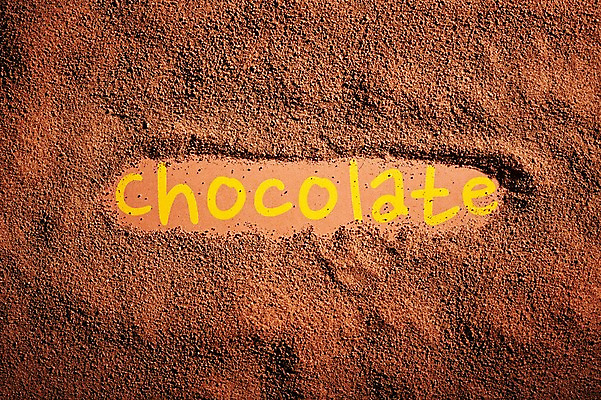 포토 JPG 스튜디오촬영 알파벳 영어 음식 백그라운드 디저트 실내 발렌타인데이 근접촬영 사람없음 단어 초콜릿 달콤 가루 소문자 코코아가루 국내포토 문자 뷰포인트 데이이벤트 내부 맛 파일형식