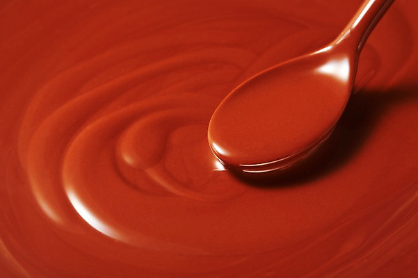 포토 JPG 스튜디오촬영 식기 음식 백그라운드 디저트 수저 실내 발렌타인데이 근접촬영 사람없음 초콜릿 숟가락 달콤 국내포토 뷰포인트 데이이벤트 내부 맛 파일형식