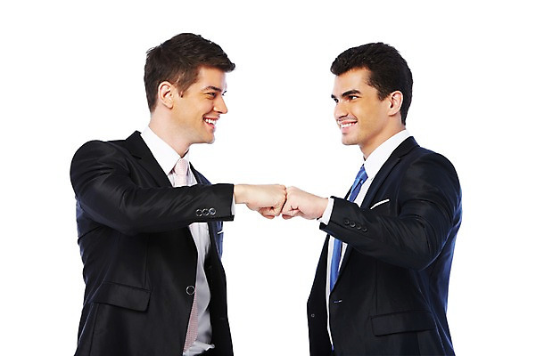 포토 JPG 스튜디오촬영 서양인 외국인 백인 해외기획촬영 2012년태국 남자 비즈니스 모션 협력 실내 웃음 누끼 사람 정장 상반신 성인 두명 옆모습 30대 마주보기 파이팅 주먹 직장인 비즈니스맨 동료 열정 남자만 성인남자만 장년만 장년남자만 성인만 국내포토 직업 옷 감정 뷰포인트 관계 표정 인종 내부 장년 파일형식