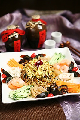 포토 JPG 그릇 접시 음식 채소 젓가락 술병 오이 잔 새우 사람없음 아웃포커스 컵 중식 계란 당근 병 오징어 해삼 양장피 국내포토 식기 병_용기 연체동물 뿌리채소 주류 촬영기법 수저 갑각류 알 수중동물 해산물 파일형식