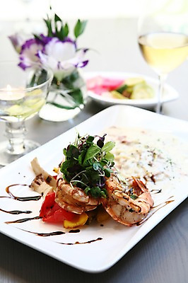 포토 JPG 그릇 접시 꽃 음식 포크 채소 와인잔 초 촛불 피망 잔 새우 파스타 서양음식 스파게티 사람없음 아웃포커스 컵 해물요리 면류 면 해산물 피클 해물스파게티 크림스파게티 국내포토 식물 식기 술잔 촬영기법 갑각류 절임 파일형식