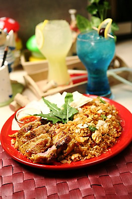 포토 JPG 그릇 접시 음료 음식 밥 잔 서양음식 육류 사람없음 아웃포커스 컵 치킨 칵테일 양념 볶음밥 멕시코음식 타코 국내포토 식기 식재료 주류 촬영기법 닭고기요리 파일형식