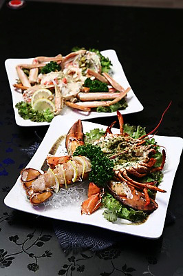 포토 JPG 그릇 접시 음식 채소 서양음식 파슬리 사람없음 아웃포커스 장식 해물요리 게 상추 바닷가재 레몬 해산물 대게 국내포토 식기 과일 촬영기법 갑각류 가재 파일형식