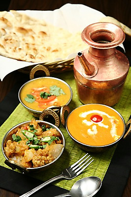 포토 JPG 그릇 빵 포크 고추 주전자 사람없음 아웃포커스 바구니 숟가락 치킨 굽기 반죽 밀가루 대나무발 인도음식 카레 동남아음식 토르티야 국내포토 식기 음식 채소 주방용품 촬영기법 수저 가루 구이 닭고기요리 동양음식 파일형식