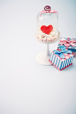 포토 JPG 스튜디오촬영 기념일 음식 백그라운드 화이트데이 디저트 실내 사탕 선물 사람없음 선물상자 상자 하트 달콤 오브젝트 국내포토 모양 데이이벤트 이벤트 내부 맛 파일형식