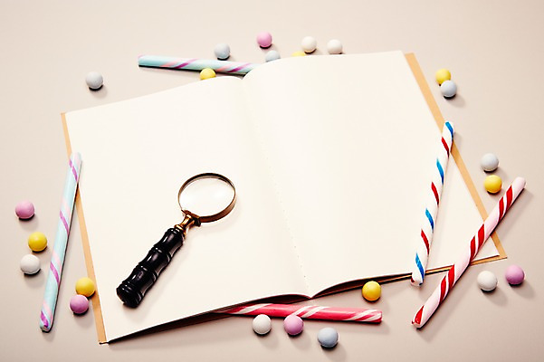 포토 JPG 스튜디오촬영 기념일 종이 음식 백그라운드 비즈니스 화이트데이 돋보기 디저트 실내 막대사탕 사탕 사람없음 공책 펼침 달콤 오브젝트 국내포토 모션 데이이벤트 문구용품 이벤트 내부 맛 파일형식