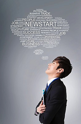 PSD 편집 편집이미지 배너 남자 말풍선 비즈니스 새출발 새로움 프레임 한명 서기 웃음 들기 사람 동양인 정장 상반신 20대 성인 옆모습 눈감음 파이팅 희망 한국인 직장인 비즈니스맨 알림 신입사원 파일 서류판 안도 남자만 남자한명만 성인남자만 청년만 청년남자만 청년남자한명만 성인한명만 성인남자한명만 성인만 이미지편집 직업 1 옷 감정 뷰포인트 컨셉 모션 표정 인종 청년 사무용품 출발 파일형식