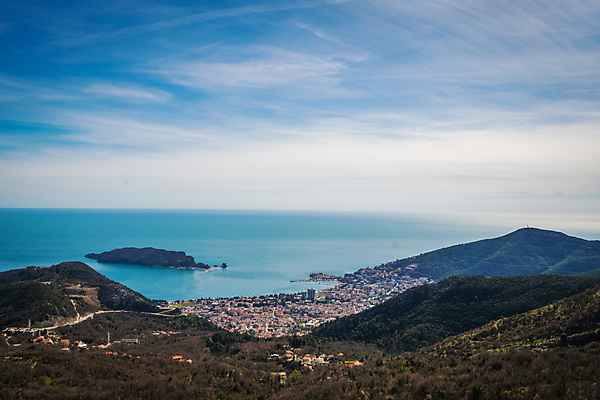 포토 JPG 해외이미지 유럽 바다 건축양식 산 주택 안테나 파노라마 풍경 사람없음 건물 여름 파란색 도시풍경 맑음 도시 만 센터 도심 지중해 언덕 암초 타운 몬테네그로 발칸반도 부드바 옛날 해외202004 해외포토 건축물 계절 건축 나라 컬러 통신 날씨 촬영기법 파일형식 이미지허브
