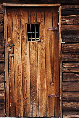 포토 JPG 해외이미지 백그라운드 패턴 건축양식 날씨 추상 주택 사람없음 건물 목재 빨간색 세로 농장 문 금속 페인트 수확 골동품 흰색 시골 바 거친 널 철 교도소 입장 묘사 외양간 구식 그런지 서쪽 옛날 해외202004 해외포토 나무 건축물 건축 컬러 무늬 농업 재료 재질 방향 감옥 파일형식 이미지허브