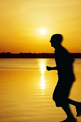 포토 JPG 해외이미지 라이프스타일 남자 실루엣 호수 스포츠 포즈 모션 자연 추상 휴식 주택 건강 사람 사람없음 야외 물 달리기 조깅 운동 반사 일몰 블러 해외202004 해외포토 자연요소 컨셉 무늬 촬영기법 건물 생활 노을 생태계 파일형식 이미지허브