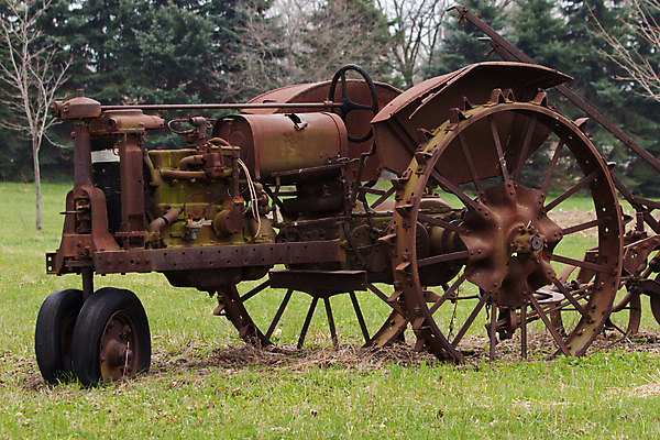 포토 JPG 해외이미지 농업 사람없음 농장 장비 부식 트랙터 구식 옛날 해외202004 해외포토 산업 농기계 특수차량 파일형식 이미지허브