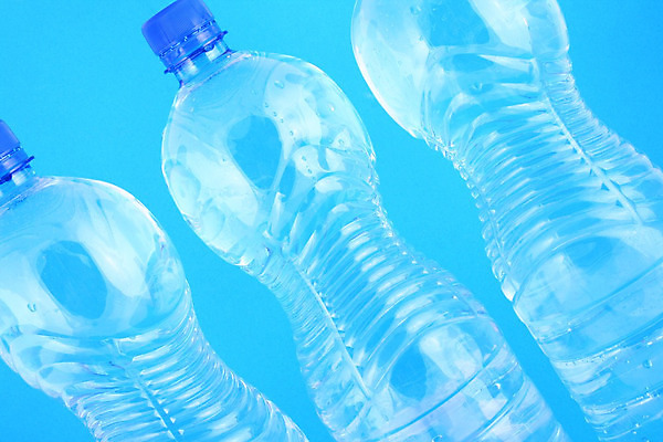 포토 JPG 해외이미지 음료 바다 지도 유리 탁자 이벤트 사람없음 물 파란색 세계 약 냉동 목욕 봄 거품 젖음 추위 흰색 신선 투명 액체 씻기 주식 시원함 갈증 분수 상쾌 그림 기회 분무기 냉각기 돌리기 잔물결 스플래쉬 해외202004 해외포토 자연요소 계절 감정 물결 컬러 가구 의학 모션 재질 금융 청결 파일형식 이미지허브