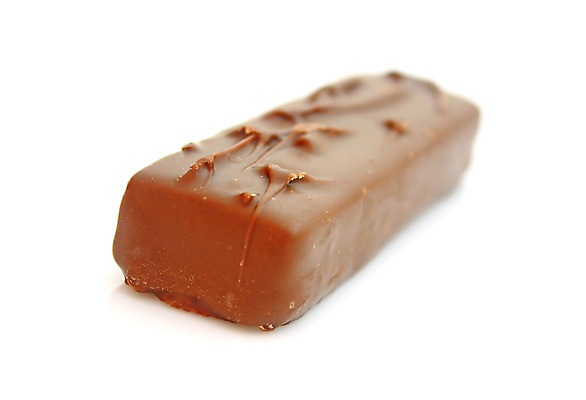 포토 JPG 해외이미지 음식 조각 백그라운드 다이어트 재료 디저트 건강 사탕 사람없음 갈색 과자 초콜릿 검은색 어둠 기쁨 우유 흰색 바 닫기 달콤 맛 폐기물 유혹 설탕 먹기 기아 칼로리 코코아 고립 깨짐 식용 카카오 해로움 캐러멜 해외202004 해외포토 감정 음료 컬러 컨셉 모션 유제품 쓰레기 사회이슈 파일형식 이미지허브