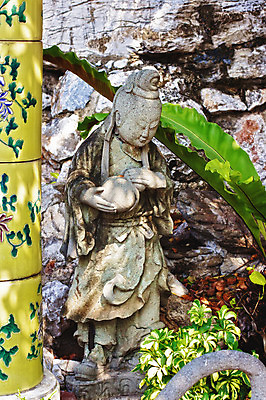 포토 JPG 해외이미지 전통 디자인 아시아 종교 문화 얼굴 조각 여행 불교 건축양식 태국 미술 동양인 사람없음 야외 장식 세로 조각상 숫자 여행객 중국 골동품 바위 사찰 황금 묘사 방콕 신성 옛날 해외202004 해외포토 문자 건축 나라 종교건축 문화예술 사람 인종 신체부위 조형물 돌_바위 파일형식 이미지허브