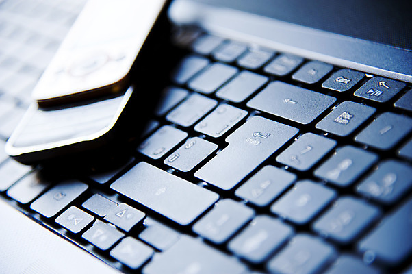 포토 JPG 해외이미지 컨셉 인터넷 일러스트 비즈니스 텍스트 통신 부분 열쇠 추상 세포 사람없음 노트북 컴퓨터 사무실 숫자 디지털 검은색 자료 웹 어둠 장비 정보 흰색 공구 키보드 업무 편지 전화기 심볼 책상 오브젝트 사인 전자 멀티미디어 고립 인원 타격 하드웨어 셀룰러 해외202004 해외포토 문자 컬러 가구 무늬 모션 전자제품 도구 작업 파일형식 이미지허브