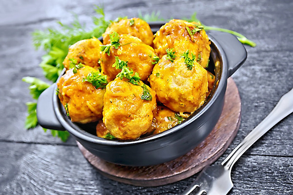 포토 JPG 해외이미지 전통 식기 문화 음식 포크 토마토 탁자 실내 파슬리 육류 돼지고기 요리 사람없음 목재 가로 검은색 식사 저녁식사 치킨 소고기 튀김 냄비 상품 미트볼 칠면조 딜 여의주 핸드메이드 해외202004 해외포토 나무 컬러 가구 채소 식재료 재료 조류 내부 솥 닭고기요리 파일형식 이미지허브