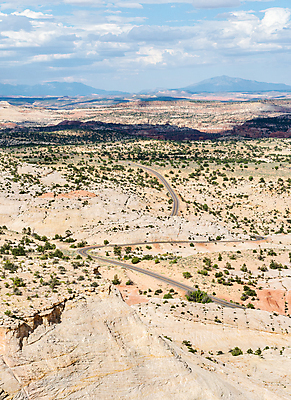 포토 JPG 해외이미지 도로 여행 북아메리카 자연 풍경 사람없음 야외 환경 미국 땅 방문 멀리 서쪽 해외202004 해외포토 길 교통시설 아메리카 방향 생태계 파일형식 이미지허브