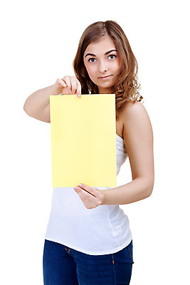 포토 JPG 해외이미지 백인 모델 1 학생 손 배너 응시 여자 행복 포스터 종이 백그라운드 광고판 한명 미소 사람 성인 10대 노란색 우주 공백 전시 기쁨 흰색 잡기 신용카드 발표 메시지 사인 보여주기 시트 고립 해외202004 해외포토 서양인 시선 감정 컬러 모션 청소년 알림판 표정 신체부위 금융 판 파일형식 이미지허브