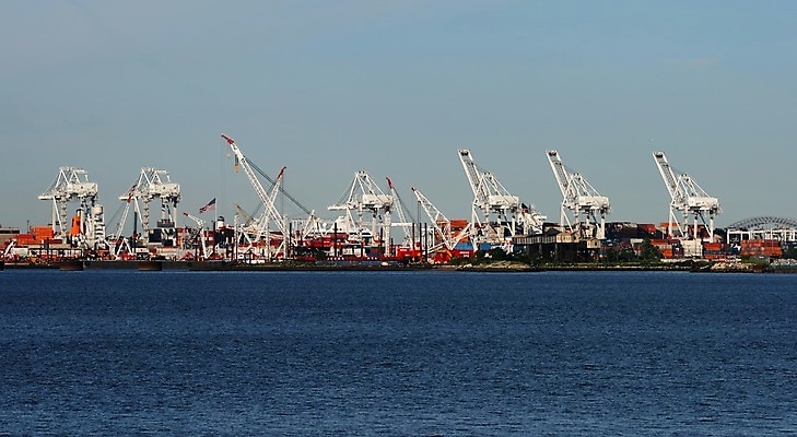 포토 JPG 해외이미지 산업 바다 패턴 교통시설 하늘 새로움 안전 사람없음 쌓기 항구 화물 도시 보호 상품 주식 나무상자 컨테이너 기중기 상업 포트 수입 저지 터미널 해외202004 해외포토 교통 컨셉 무늬 모션 금융 상자 운송업 중장비 시설 파일형식 이미지허브