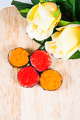 포토 JPG 해외이미지 전통 접시 아시아 문화 음식 바다 잎 다이어트 채소 밥 오이 건강 어류 요리 동양인 사람없음 주방 식당 일본 식사 저녁식사 초밥 신선 해조류 맛 고추냉이 참치 먹기 장어 레몬 해산물 준비 롤 연어 모음 아보카도 점심식사 일본음식 해외202004 해외포토 식물 식기 나라 컨셉 과일 모션 인종 한글 상점 수중동물 양념 해양식물 파일형식 이미지허브