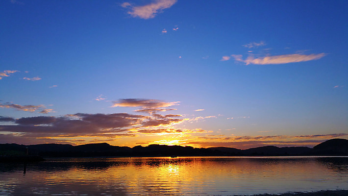 포토 JPG 해외이미지 구름 계절 호수 백그라운드 오렌지 자연 하늘 풍경 사람없음 야외 빨간색 물 여름 파란색 빛 강 햇빛 태양 반사 노란색 일출 맑음 일몰 황금 저녁 장면 공상 넘어짐 수평선 해외202004 해외포토 자연요소 컬러 과일 모션 날씨 노을 야간 생태계 파일형식 이미지허브