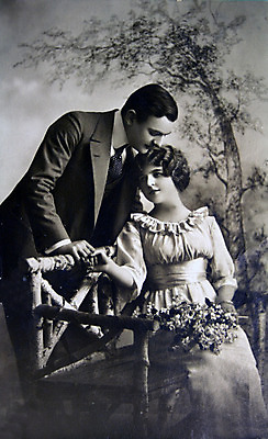 포토 JPG 해외이미지 손 커플 계절 행복 관계 포옹 키스 사랑 미술 사람 20대 사람없음 초록색 글로벌 고양이 봄 수확 골동품 나뭇가지 인사 신용카드 역사 재산 수집 버드나무 복고 러시아 팔 구식 러시아인 세피아 옛날 제국 특별함 해외202004 해외포토 서양인 나무 감정 유럽 컬러 컨셉 농업 포유류 안기 문화예술 촬영기법 청년 신체부위 금융 반려동물 예절 애정표현 파일형식 이미지허브