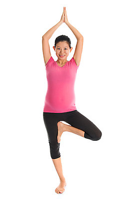 포토 JPG 해외이미지 1 라이프스타일 여자 스포츠 포즈 백그라운드 요가 엄마 휴식 건강 한명 서기 사람 동양인 성인 운동 중국 스트레칭 임산부 임신 흰색 연습 명상 태교 위치 고립 돌봄 필라테스 해외202004 해외포토 웰빙 아시아 컬러 컨셉 가족 모션 인종 생활 파일형식 이미지허브