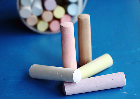 포토 JPG 해외이미지 교육 어린이 백그라운드 학교 종류 미술 사람없음 빨간색 초록색 컬러풀 장난감 연필 노란색 페인트 흰색 기구 그리기 스케치 그림 분필 크레파스 강렬 초보 해외202004 해외포토 컬러 모션 문화예술 학용품 사람 필기구 초크 파일형식 이미지허브