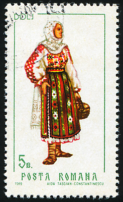 포토 JPG 해외이미지 손 드레스 옷 여자 꽃 얼굴 십자가 봉투 서기 사람없음 장식 치마 머리 바구니 앞치마 줄무늬 수확 골동품 입 메시지 역사 물개 편지 코 복고 엽서 자수 팔 소매 루마니아 우표 옛날 전국 해외202004 해외포토 식물 유럽 무늬 농업 포유류 모션 하의 사람 신체부위 바다동물 파일형식 이미지허브