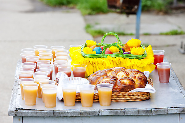 포토 JPG 해외이미지 전통 외관 유럽 음료 음식 부활절 사람없음 야외 동유럽 세르비아 정물화 페스츄리 해외202004 해외포토 기념일 나라 빵 그림 파일형식 이미지허브