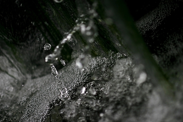 포토 JPG 해외이미지 물결 파도 백그라운드 모션 자연 표면 추상 사람없음 물 환경 검은색 어둠 거품 젖음 흐름 추위 물방울 원형 액체 떨어짐 빗방울 뿌리기 질감 빗물 그런지 잔물결 스플래쉬 해외202004 해외포토 자연요소 도형 바다 컬러 컨셉 무늬 비_날씨 생태계 파일형식 이미지허브