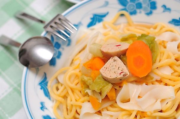 포토 JPG 해외이미지 라이프스타일 접시 아시아 음식 컨셉 다이어트 재료 건강 요리 동양인 사람없음 노란색 식사 중국 맛 먹기 메뉴 국수 채식주의자 해외202004 해외포토 식기 나라 컬러 모션 인종 생활 면류 채식 파일형식 이미지허브