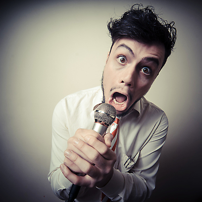 포토 JPG 해외이미지 남자 행복 음악 비즈니스 노래 성공 넥타이 한명 사람 정장 콘서트 연주자 음악가 가수 수확 흰색 업무 비즈니스맨 마이크 리더 라디오 디스코 연예인 노래방 락스타 스타일 힙스터 해외202004 해외포토 직업 1 잡화 옷 패션 감정 컬러 음향기기 컨셉 농업 문화예술 전자제품 공연 춤 작업 직장인 파일형식 이미지허브