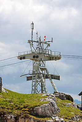 포토 JPG 해외이미지 밧줄 여행 교통시설 자동차 하늘 산 사람없음 탑 오스트리아 정상 큼 리프트 암초 방법 해외202004 해외포토 건축물 유럽 줄 육상교통 교통 크기 시설 파일형식 이미지허브