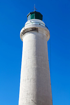 포토 JPG 해외이미지 유럽 지도 건축양식 하늘 아침 조명 등대 안전 사람없음 건물 파란색 햇빛 일출 탑 황혼 일몰 새벽 램프 지중해 심볼 그리스 타운 명승지 해외202004 해외포토 주간 자연요소 건축물 건축 나라 바다 컬러 풍경 태양 노을 도시 파일형식 이미지허브