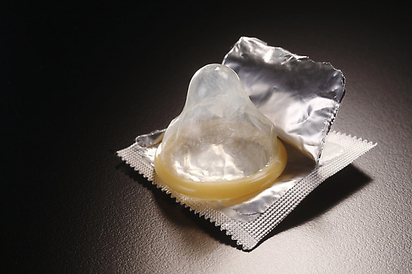 포토 JPG 해외이미지 아이콘 길 건강 사랑 안전 사람없음 약 건강관리 임신 최고 수비 바이러스 보호 질병 위험 자르기 포장지 예방 감염 고무 고립 돌봄 라텍스 섹슈얼리티 에이즈 제어 콘돔 피임 피임약 해외202004 해외포토 감정 컨셉 포장 의학 모션 관리 피임기구 파일형식 이미지허브