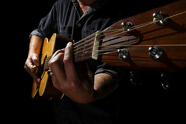 포토 JPG 해외이미지 직업 라이프스타일 손 행복 악기 음악 장난 손가락 놀이 미술 사람없음 소리 음악가 기구 작업 심플 예술가 팔 기타리스트 해외202004 해외포토 감정 문화예술 생활 신체부위 연주자 파일형식 이미지허브